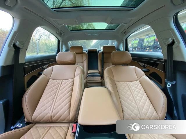 Audi A8 2024 Черный из Китая, фото 5
