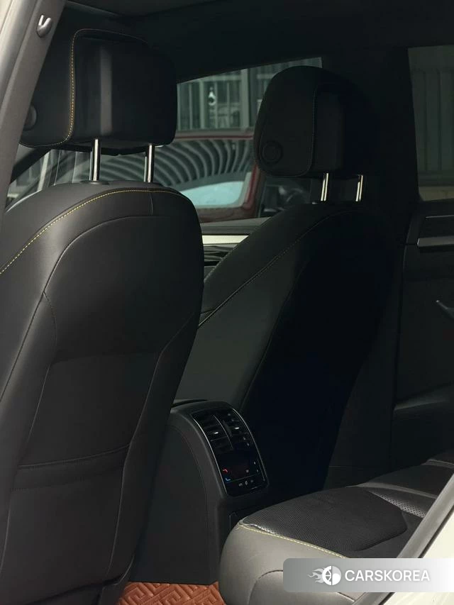 Volkswagen CC 2022 Белый из Китая, фото 2