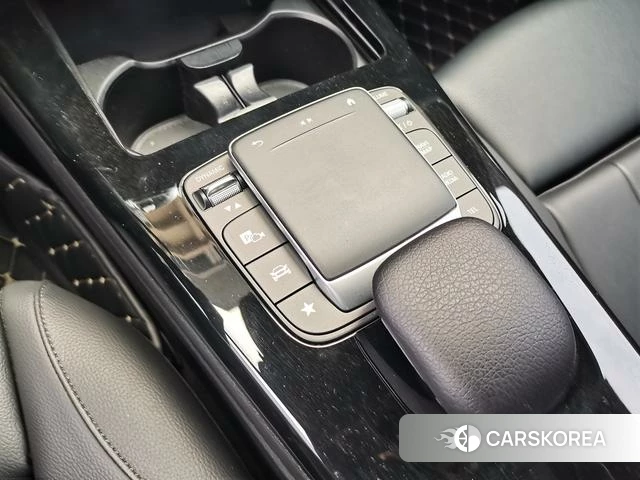 Mercedes-Benz Class A 2022 Белый из Китая, фото 2