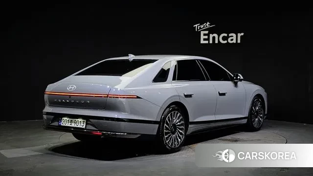 Hyundai Grandeur (GN7) id 2983892 из Кореи 12