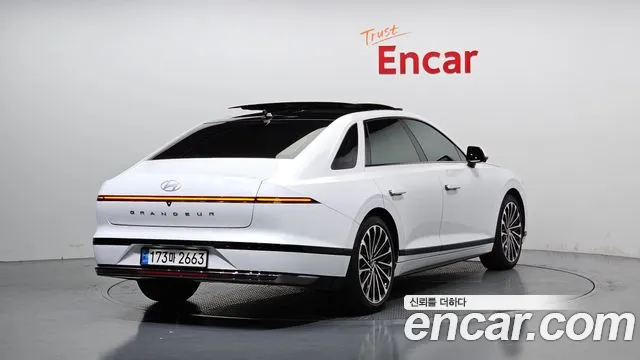 Hyundai Grandeur (GN7) id 2612118 из Кореи 12