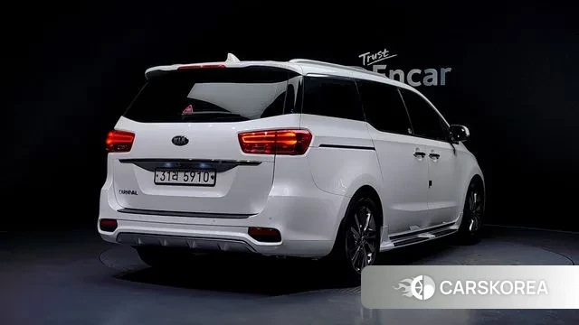 Kia The New Carnival id 3627150 из Кореи 12