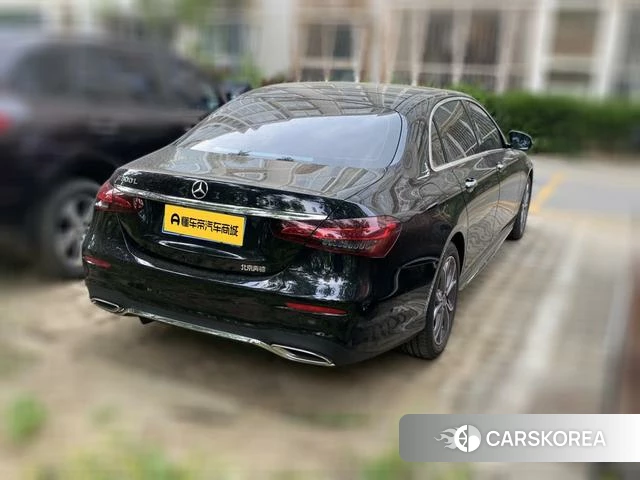 Mercedes-Benz E-class 2022 Черный из Китая, фото 2