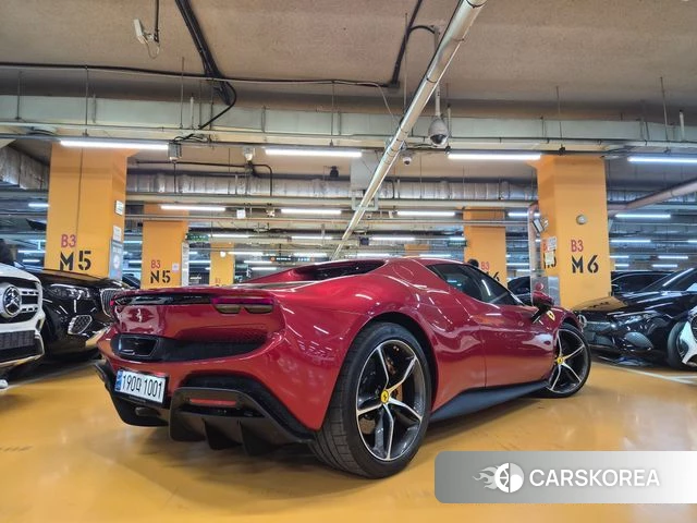 Ferrari 296 GTB id 3914398 из Кореи 12