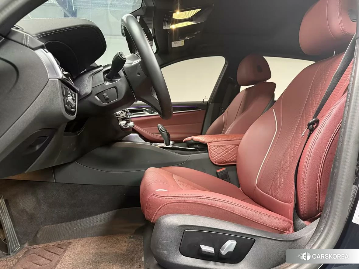 BMW 5 series 2021 Черный из Китая, фото 2