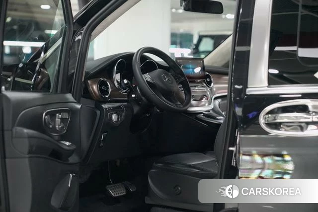 Mercedes-Benz V-class id 4297440 из Китая 12