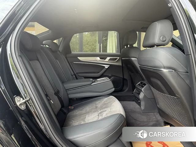 Audi A6L 2023 Черный из Китая, фото 4