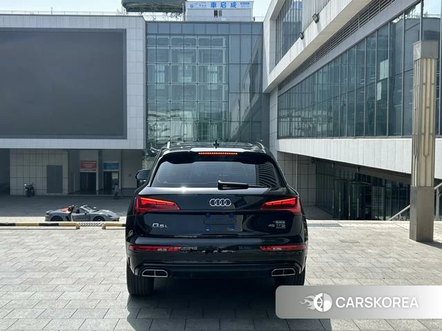 Audi Q5L 2025 Черный из Китая, фото 2