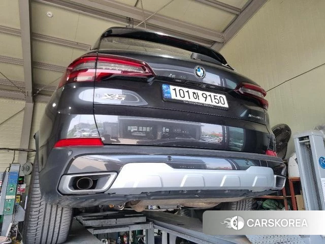 BMW X5 (G05) 2022 Серебристо-серый из Кореи, фото 2