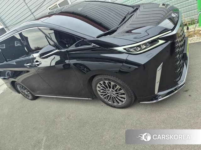 Lexus LM Second Generation 2025 Черный из Кореи, фото 2