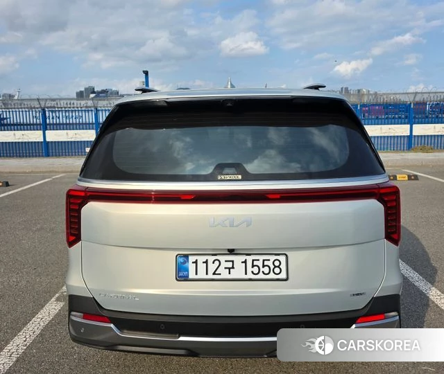 Kia The New Carnival 4th Generation 2025 Серебристо-серый из Кореи, фото 2