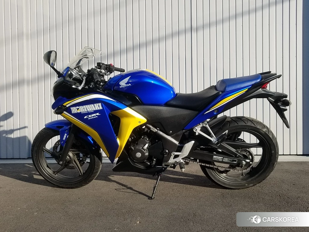 Проданный Honda CBR250R ABS 2013 из Японии, фото 2