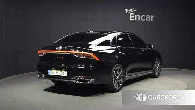 Hyundai The New Grandeur IG id 3279810 из Кореи 12