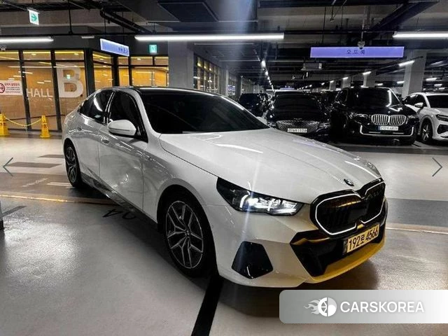 BMW 5 Series (G60) 2024 Белый из Кореи, фото 6