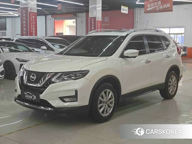 Nissan Qijun 2021 Белый из Китая, фото 2