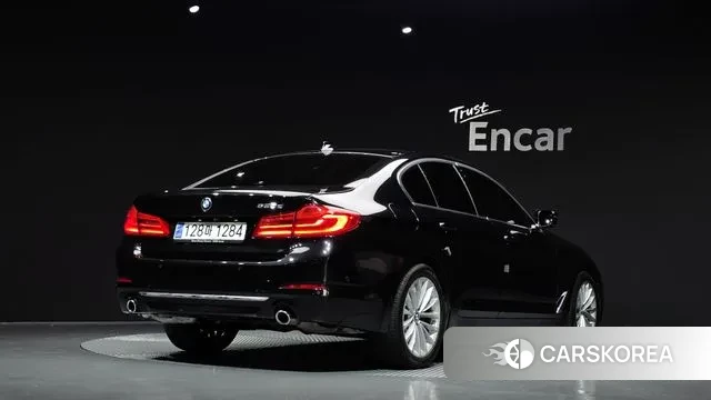 BMW 5 Series (G30) id 3329912 из Кореи 12