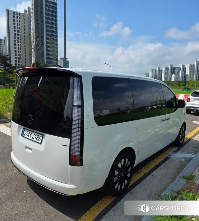 Hyundai Staria 2025 Белый из Кореи, фото 6