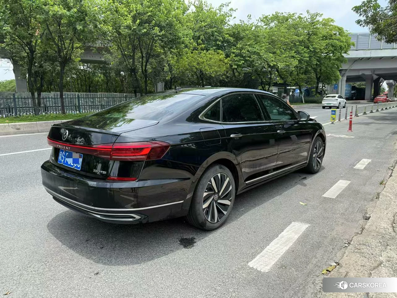 Volkswagen Passat 2022 Черный из Китая, фото 2