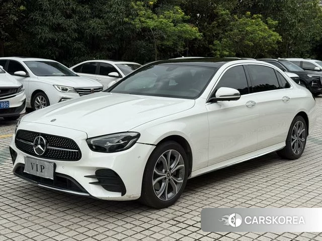 Mercedes-Benz E-class 2022 Белый из Китая, фото 2