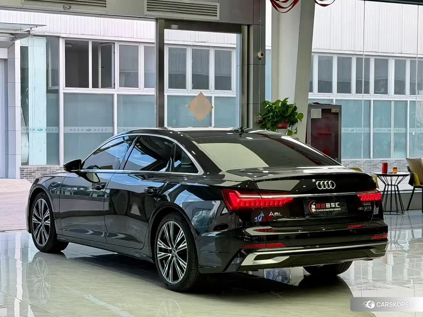 Audi A6L 2023 Черный из Китая, фото 2