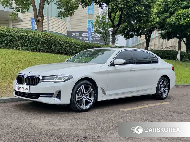 BMW 5 series 2022 Белый из Китая, фото 2