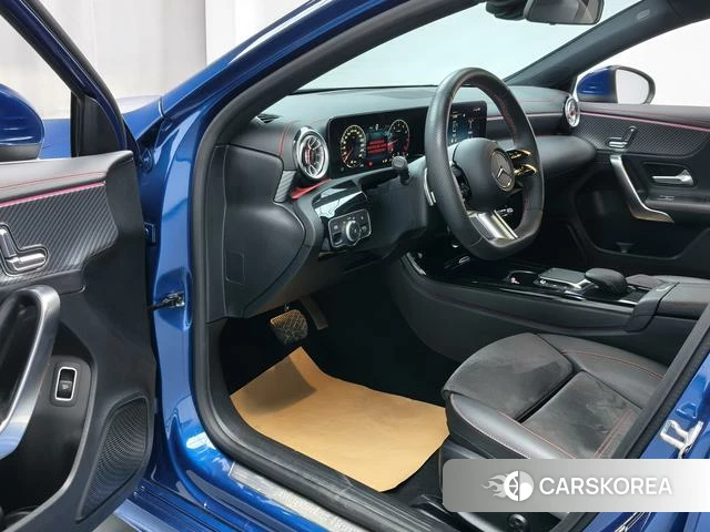 Mercedes-Benz Class A 2023 Синий из Китая, фото 4