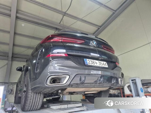 BMW X6 (G06) 2021 Черный из Кореи, фото 2