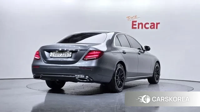 Mercedes-Benz E-Class W213 id 3646976 из Кореи 12