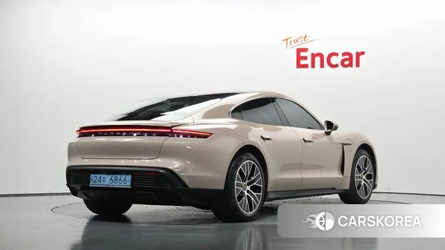 Porsche Taycan id 4864548 из Кореи 12