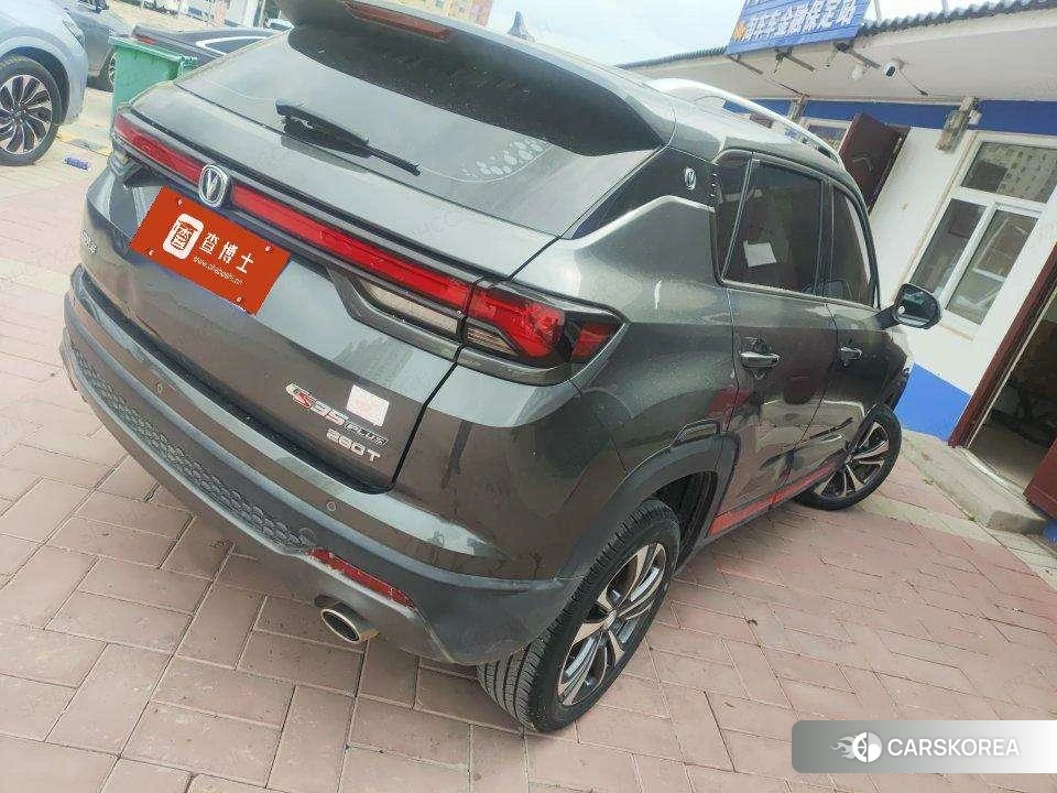 Chang'an CS35 PLUS 2021 Темно-серый из Китая, фото 5
