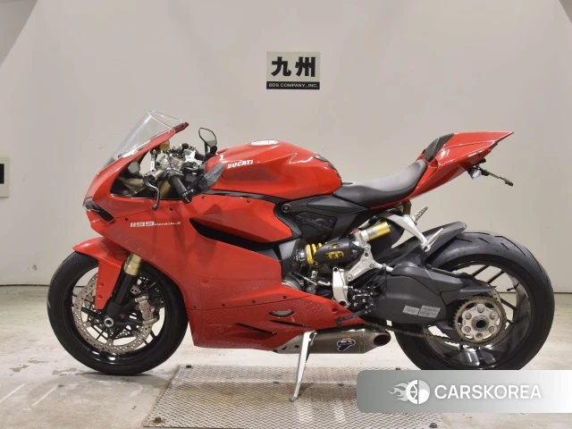 Ducati 1199 PANIGALE 2013 из Японии, фото 2