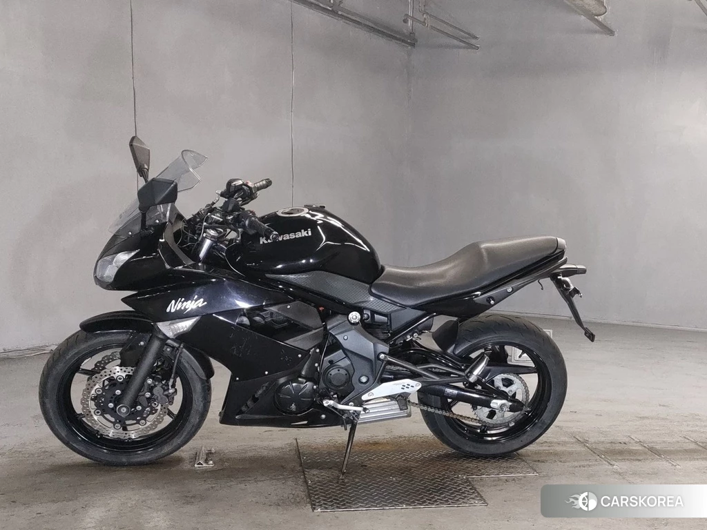 Проданный Kawasaki NINJA 400R 2013 из Японии, фото 2