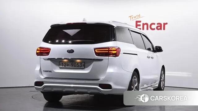 Kia The New Carnival id 3737133 из Кореи 12