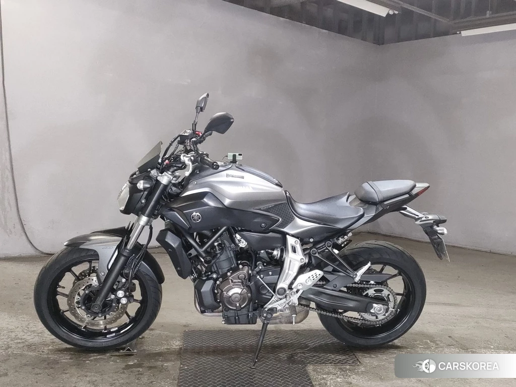 Проданный Yamaha MT-07 id 4170882 из Японии, фото 2