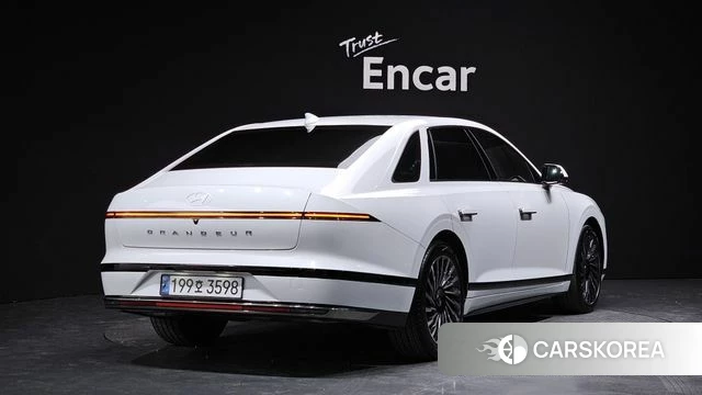 Hyundai Grandeur Hybrid (GN7) id 3811066 из Кореи 12