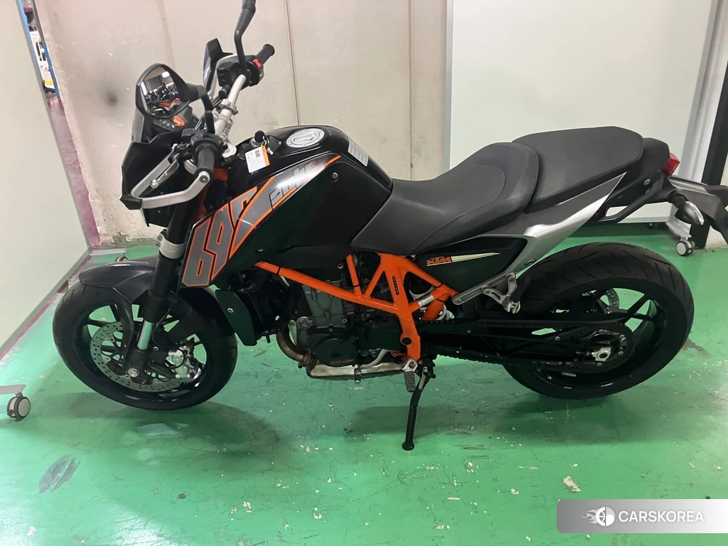 Проданный KTM 690 DUKE 2013 из Японии, фото 2