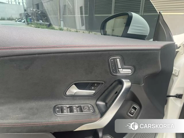 Mercedes-Benz CLA (import) 2022 Белый из Китая, фото 5