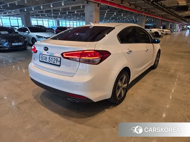 Kia The New K3 id 3682652 из Кореи 12