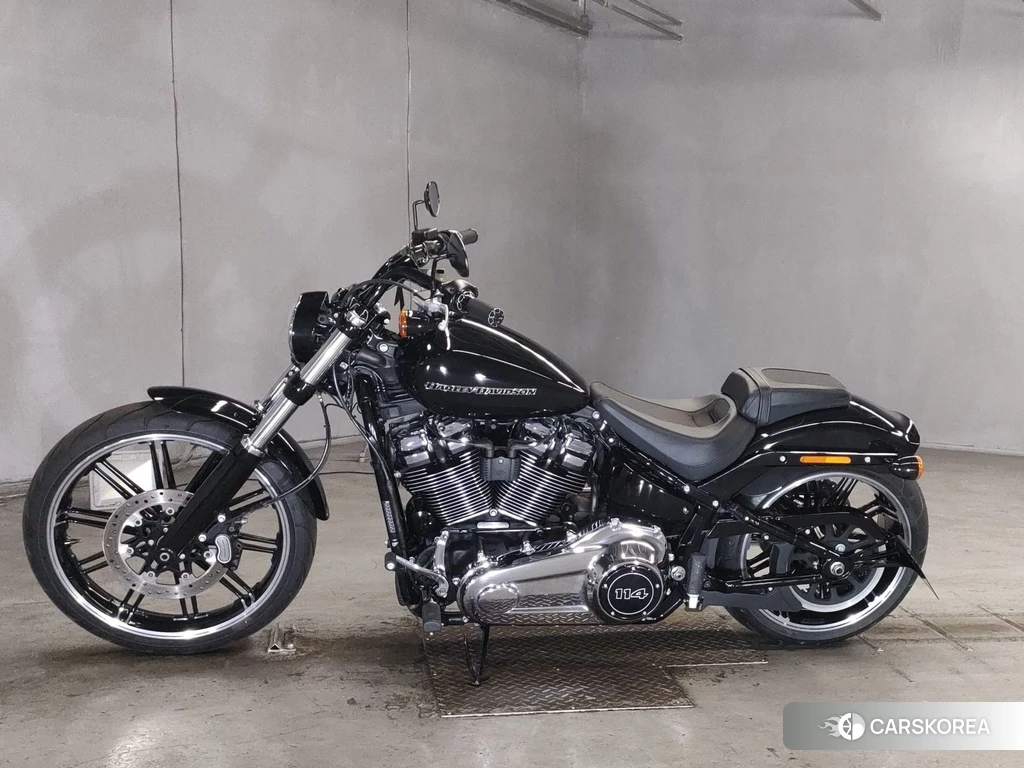 Проданный Harley-Davidson Softail Breakout FXBRS1868 2019 из Японии