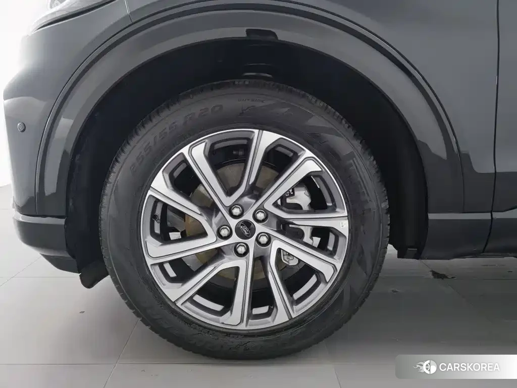 Ford Explorer id 4679729 из Китая 12