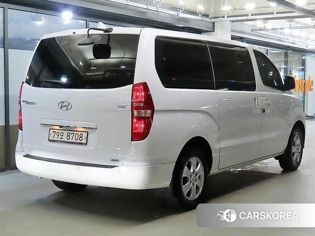 Hyundai The New Grand Starex id 4525084 из Кореи 10