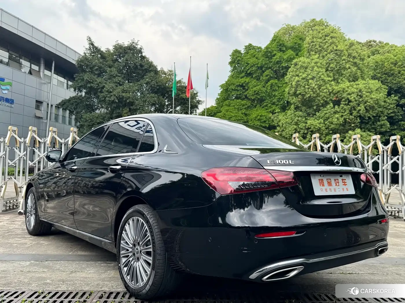 Mercedes-Benz E-Class id 4548306 из Китая 12