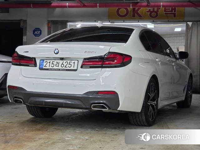 BMW 5 Series (G30) id 4281693 из Кореи 12