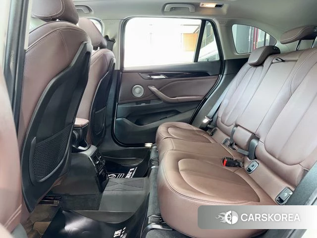 BMW X1 2021 Белый из Китая, фото 2