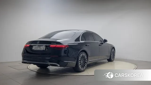 Mercedes-Benz S-Class W223 2024 Черный из Кореи, фото 2