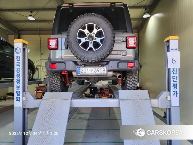 Jeep Wrangler (JL) 2023 Серый из Кореи, фото 2