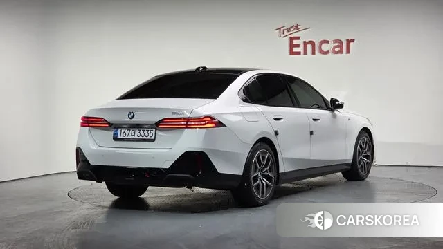 BMW 5 Series (G60) id 3451941 из Кореи 12