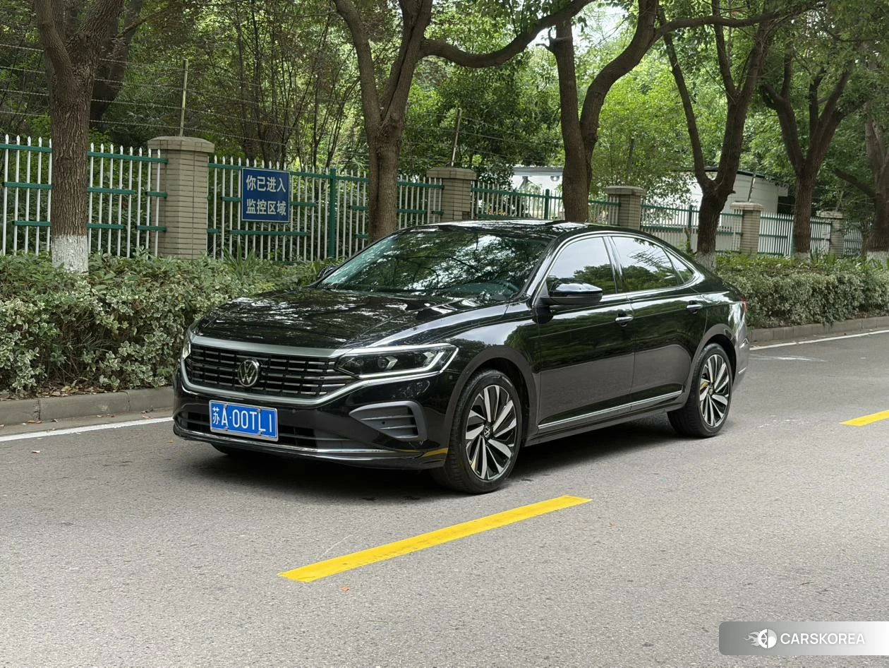 Volkswagen Passat 2024 Черный из Китая, фото 3