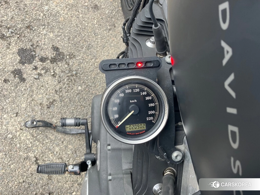 Проданный Harley-Davidson Sportster XL1200N Nightster 2010 из Японии, фото 2