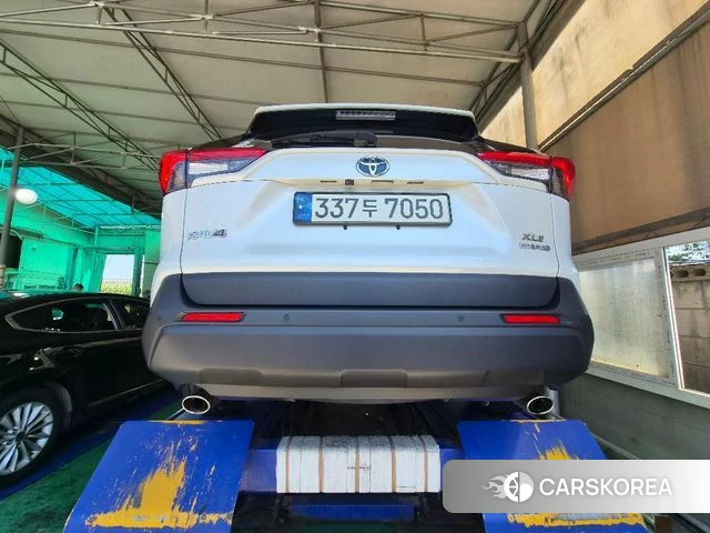 Toyota RAV4 5th Generation 2021 Белый из Кореи, фото 2
